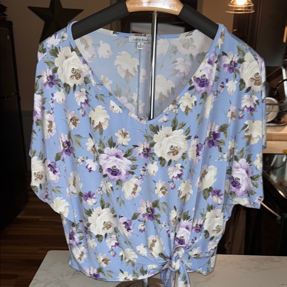 White Birch Blue Tie-Front Flowy Blouse